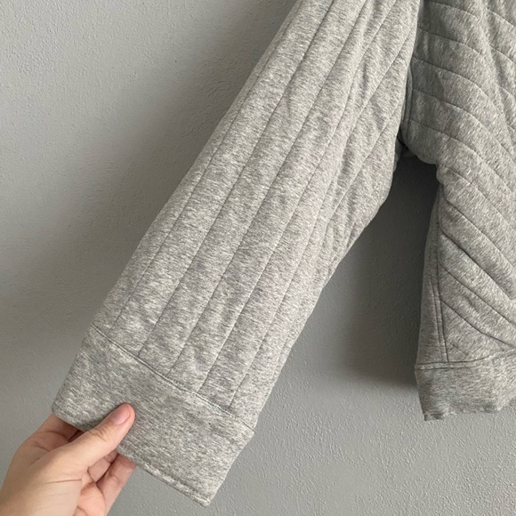 Anthropologie Blank NYC Jacket Size Medium Oversized Grey Knit Quilted Bomber - Picture 5 of 13